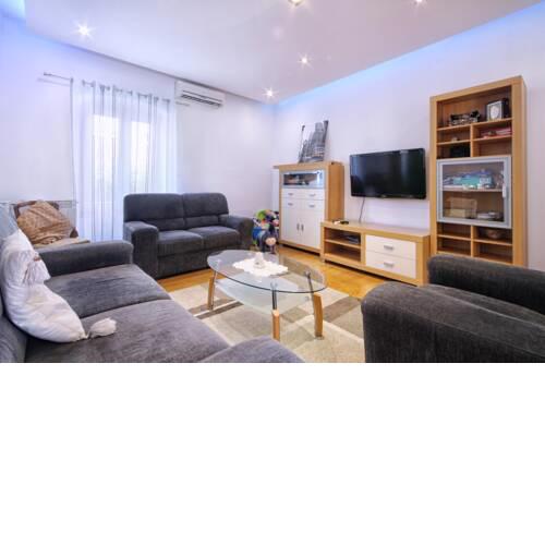 Apartment Luis