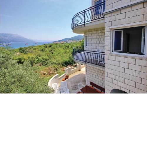 Apartment Luka I