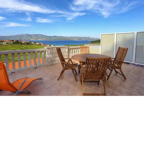 Apartment Lumbarda 4370b