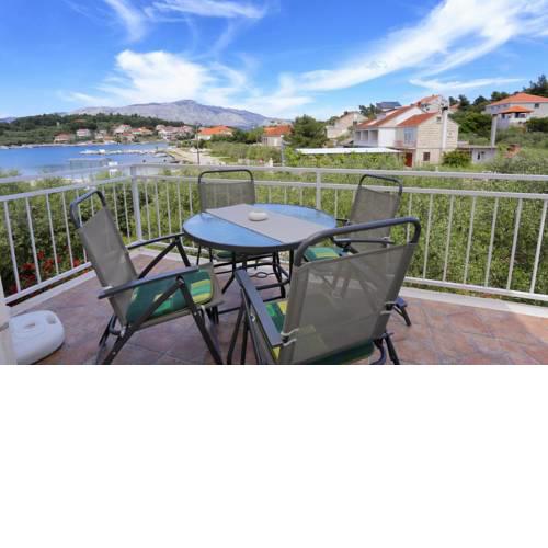 Apartment Lumbarda 4393c
