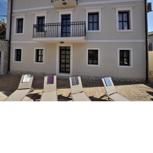Apartment Lux