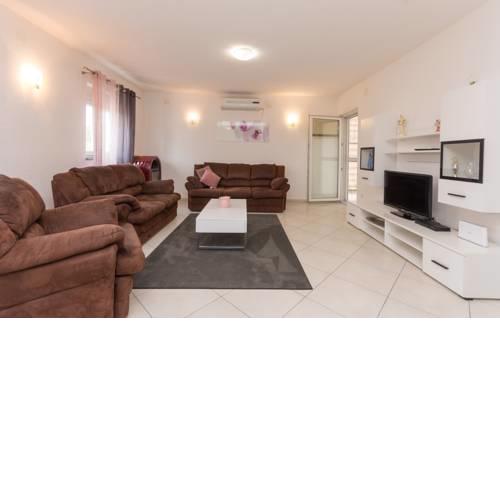 Apartment M&A