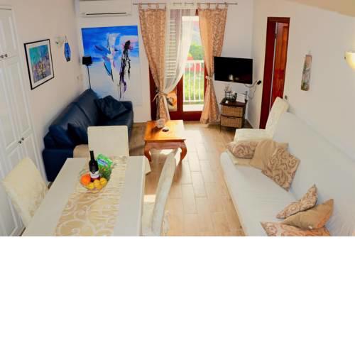 Apartment Maestral