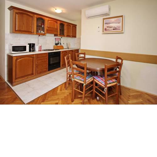 Apartment Majetic