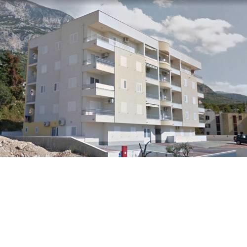 Apartment Makarska 16851a