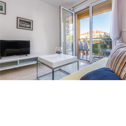 Apartment Makarska with Sea View 09