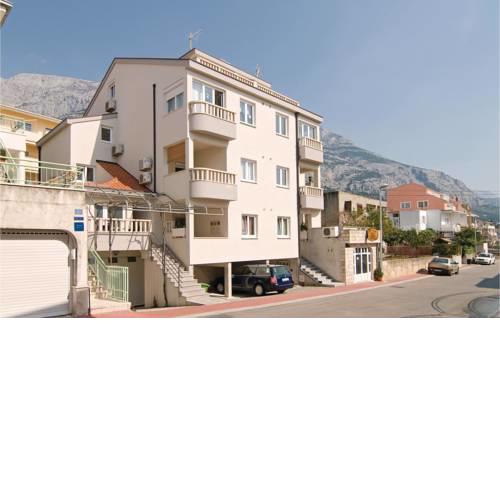 Apartment Makarska Zagrebacka II