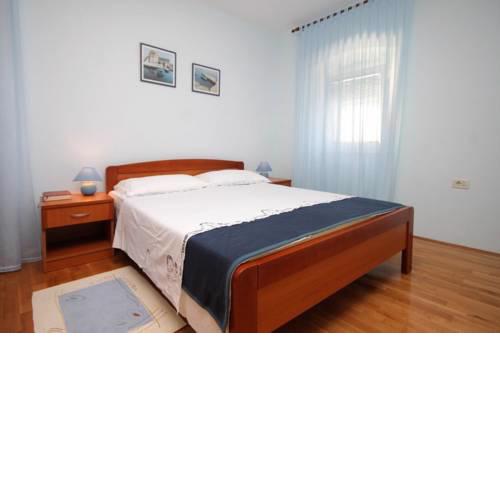 Apartment Mali Losinj 7979a
