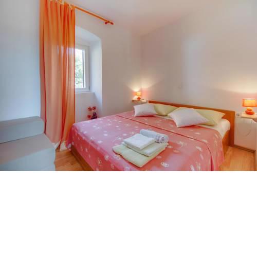 Apartment Mali Losinj 8053b