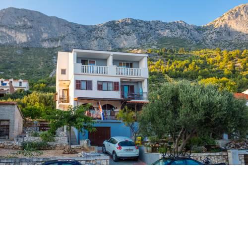 Apartment Mande