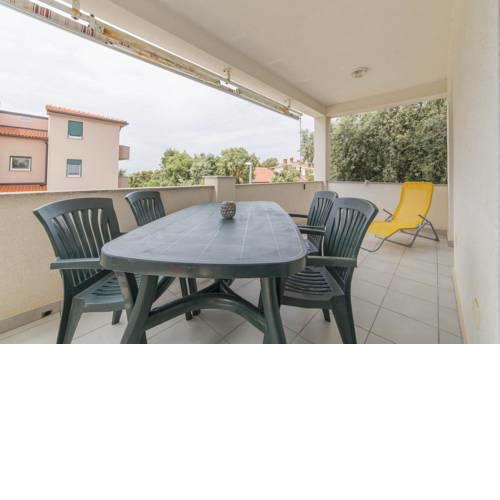 Apartment Mandre 12722d