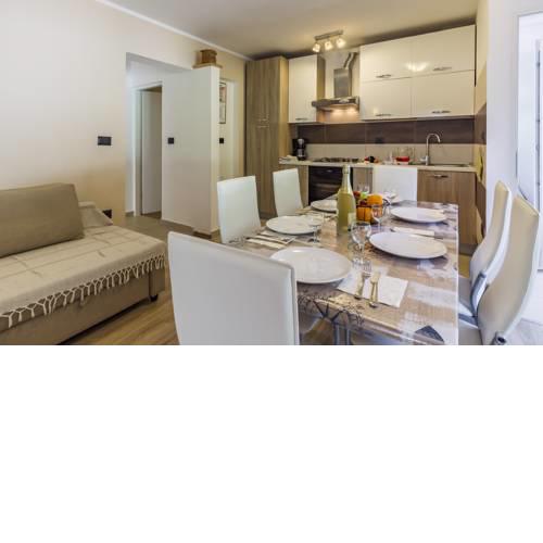 Apartment Mar