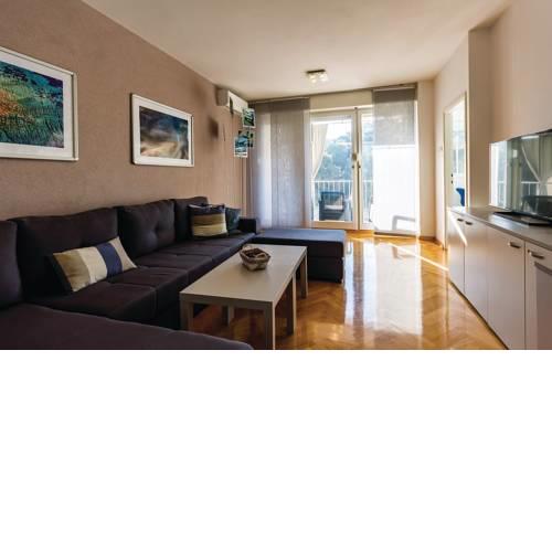 APARTMENT MARE