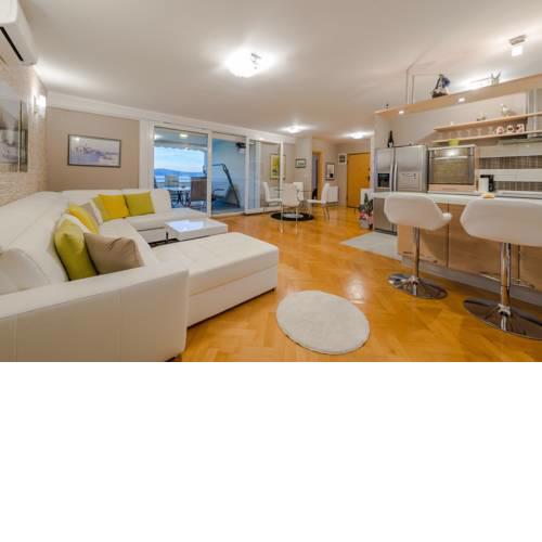 Apartment Topaz