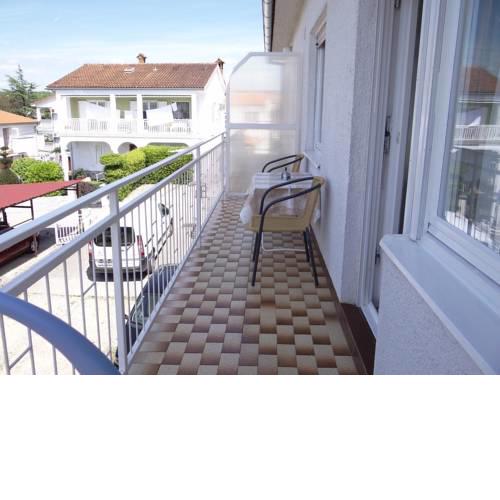 Apartment Marohnić