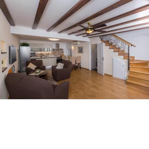 Apartment Maru Prestige
