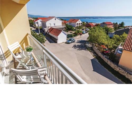 Apartment Maslenica with Sea View 08