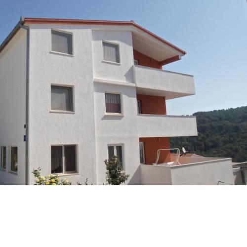 Apartment Mavarstica 16559b