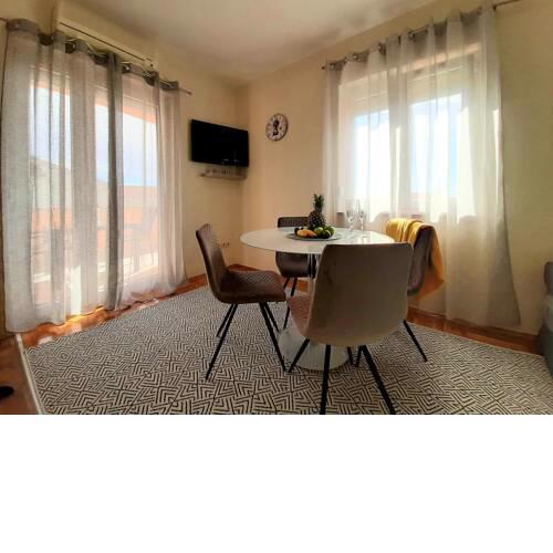 APARTMENT MEDULIN