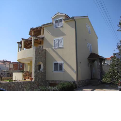 Apartment Megi