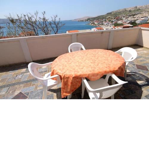 Apartment Metajna 208a