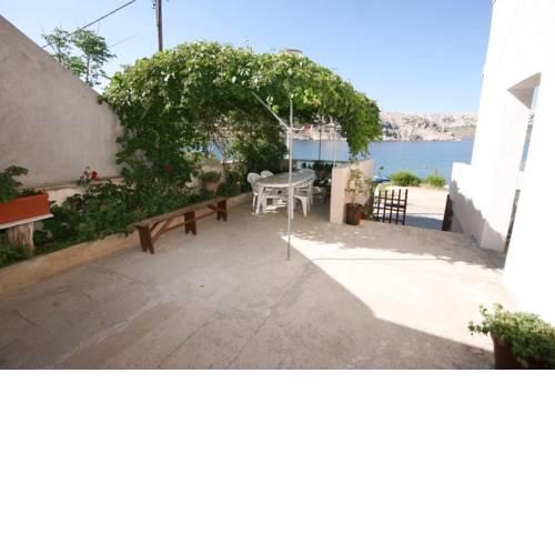Apartment Metajna 6395b