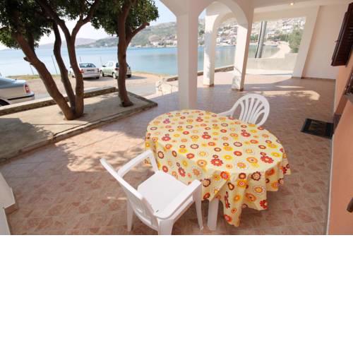 Apartment Metajna 6465c