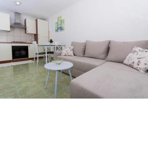 Apartment Mika 2