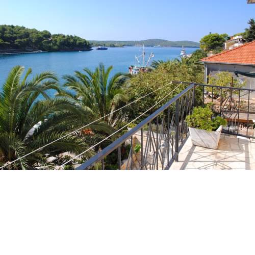 Apartments by the sea Milna, Brac - 733
