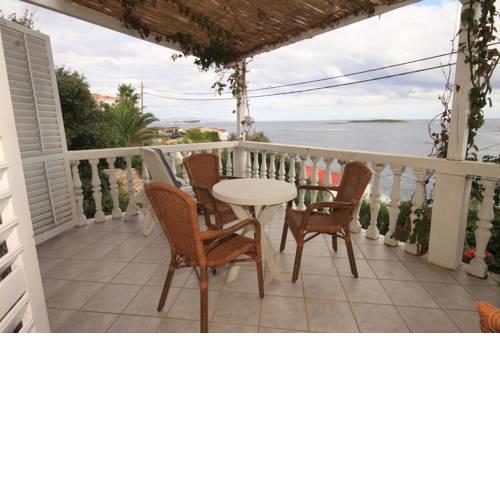 Apartment Milna 8917b