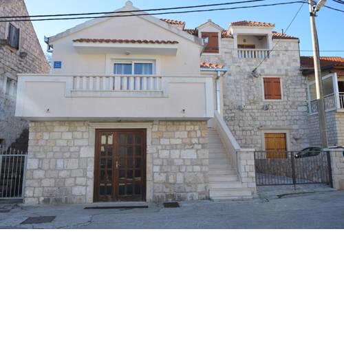 Apartment Mira 1