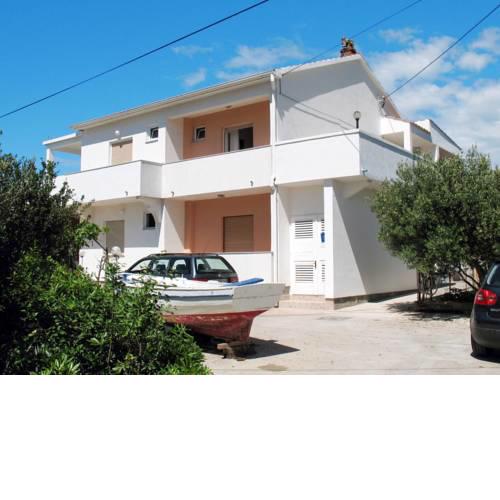 Apartment Mira (RAB130)