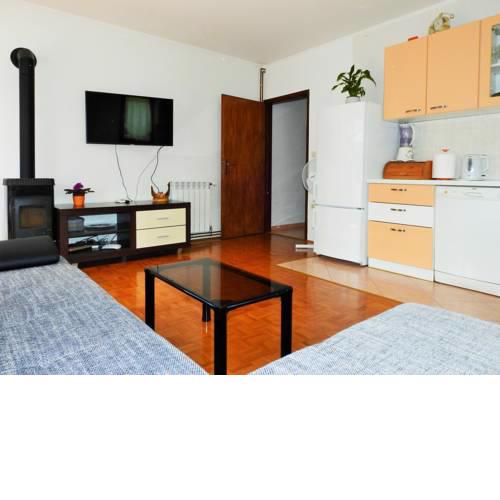 Apartment Mira
