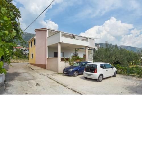 Apartment Mira
