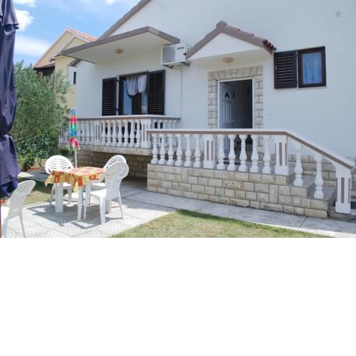 Apartment Mirjana