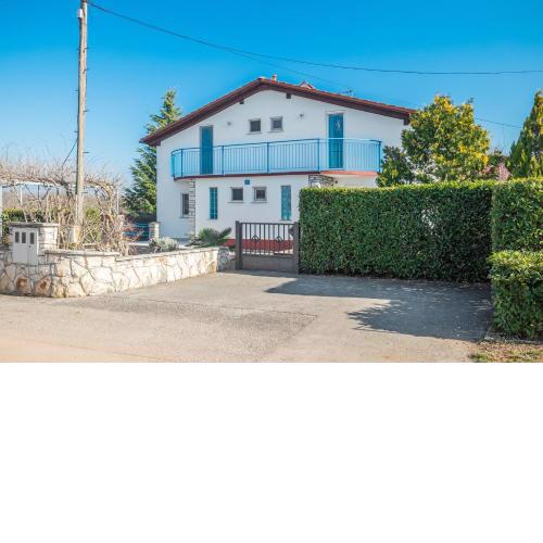 Apartment Mirna in Tar