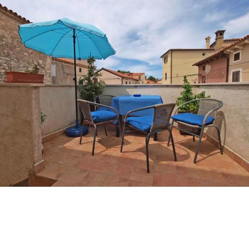 Apartment Mirna Pomer 256