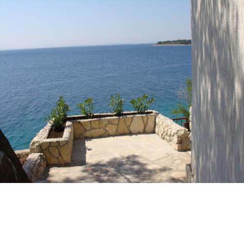 Apartment Mirna