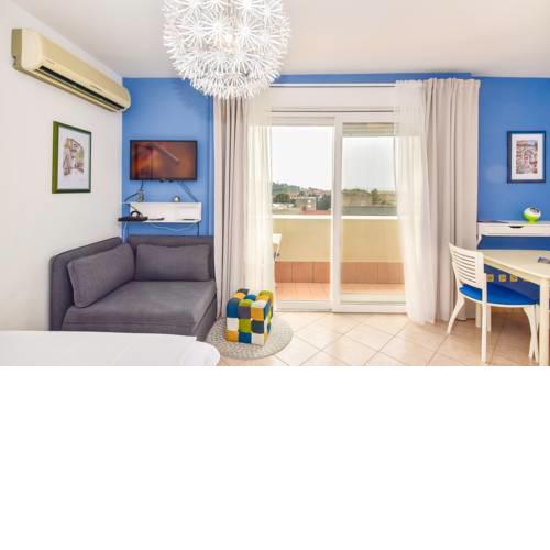Apartment Mirna