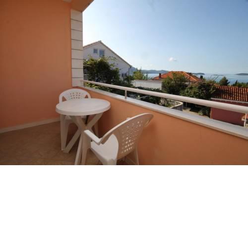 Apartment Mlini 8995b