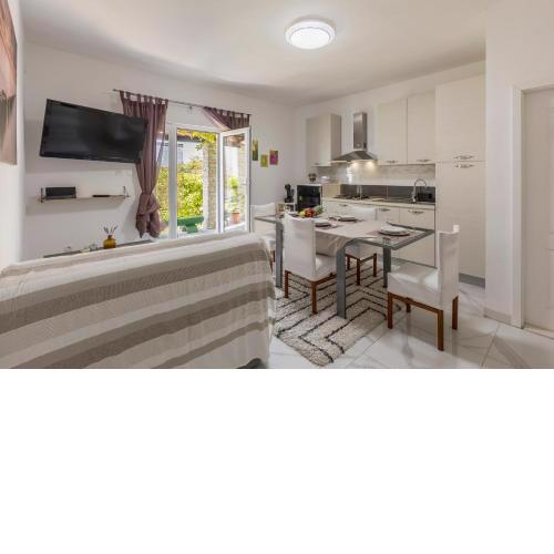 Apartment More 2