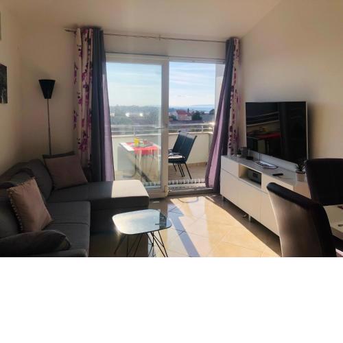 Apartment Navalia sea view