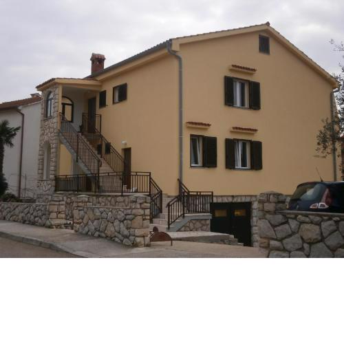 Apartment Navy In a Quiet Area Cres