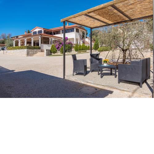Cottage Nilda I