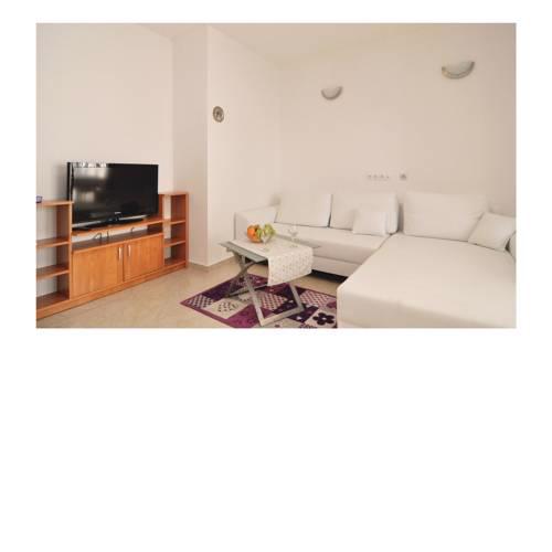 Apartment Nin 6