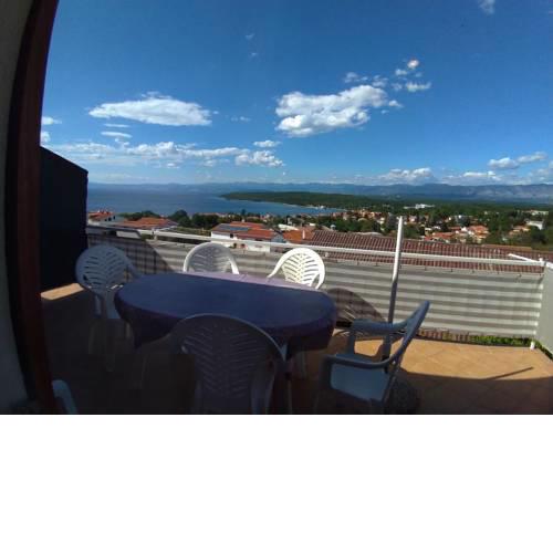Apartment Njivice 15904b