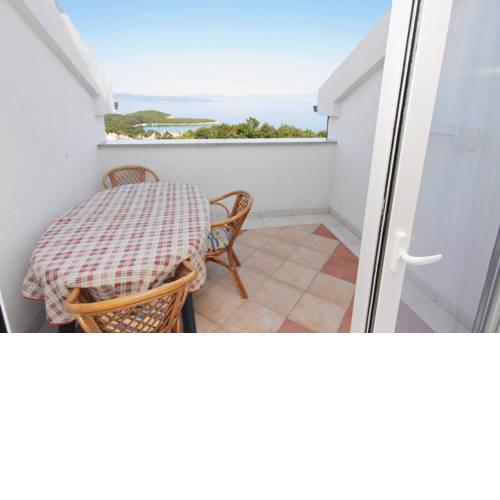 Apartment Njivice 5458c
