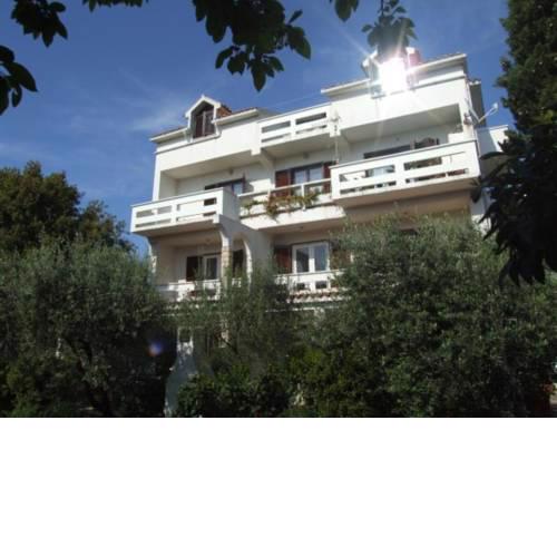 Apartment Novalja 13006a