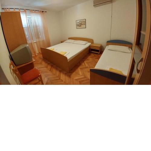 Apartment Novalja 13006c