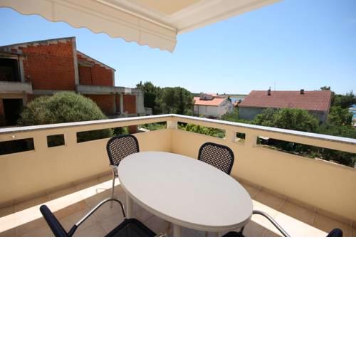 Apartment Novalja 3294a